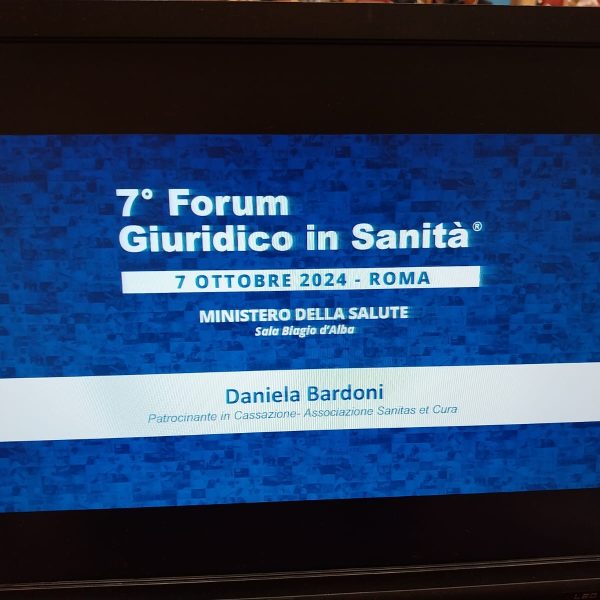 Si è tenuto ieri il 7° Forum Giuridico della Sanità presso il Ministero della Salute, Roma, dove hanno partecipato professionisti di spicco del settore. Era presente l'Associazione Sanitas et Cura con il presidente dott. Alessandro Enrico, il vicepresidente dott. Fernando Capuano e gli avvocati Daniela Bardoni e Paolo Palleschi.  L'Avv. Bardoni ha fatto un intervento inerente la Responsabilità professionale medica nell'utilizzo dell'Intelligenza Artificiale in sanità.